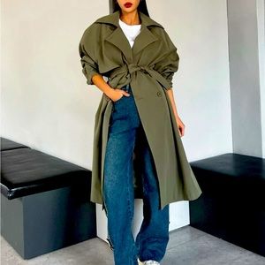 (SOLD)Brand new army green trench coat